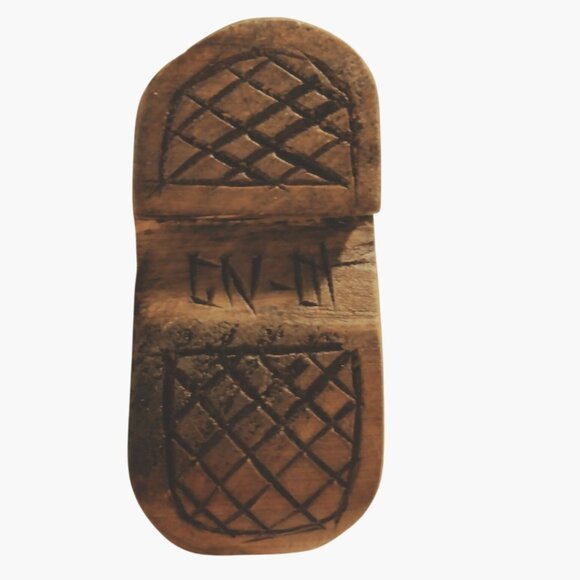 Vintage Hand Carved Wooden Boot Shoe Figurine Miniature Rustic Lodge Cabin Decor - Picture 7 of 9